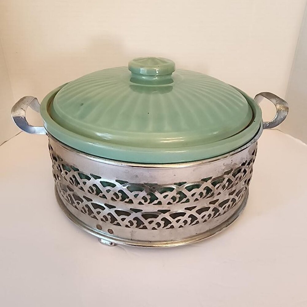 Homer Laughlin Fiesta Kitchen Kraft Round Covered Casserole with Metal Stand